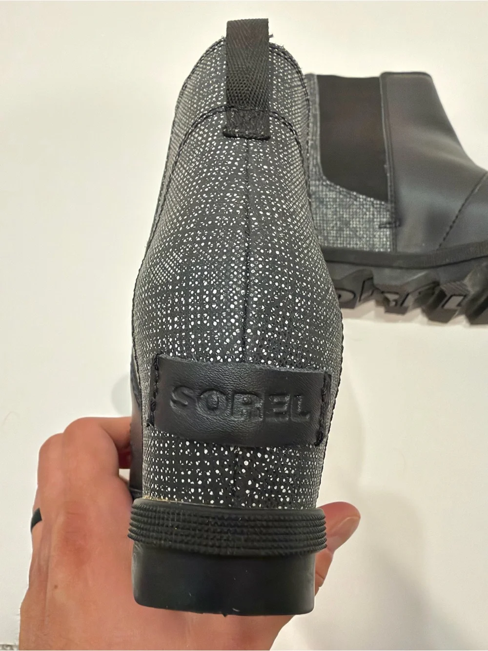 SOREL Youth Joan of Arctic Wedge II Chelsea Booties